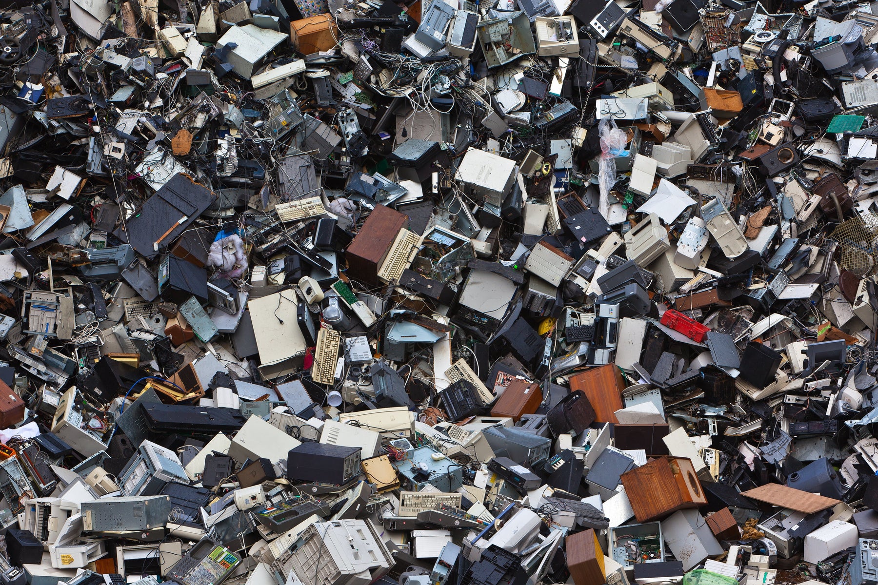 Turning Waste into Worth: How Saturn Machine Knives Supports Responsible E-Waste Processing